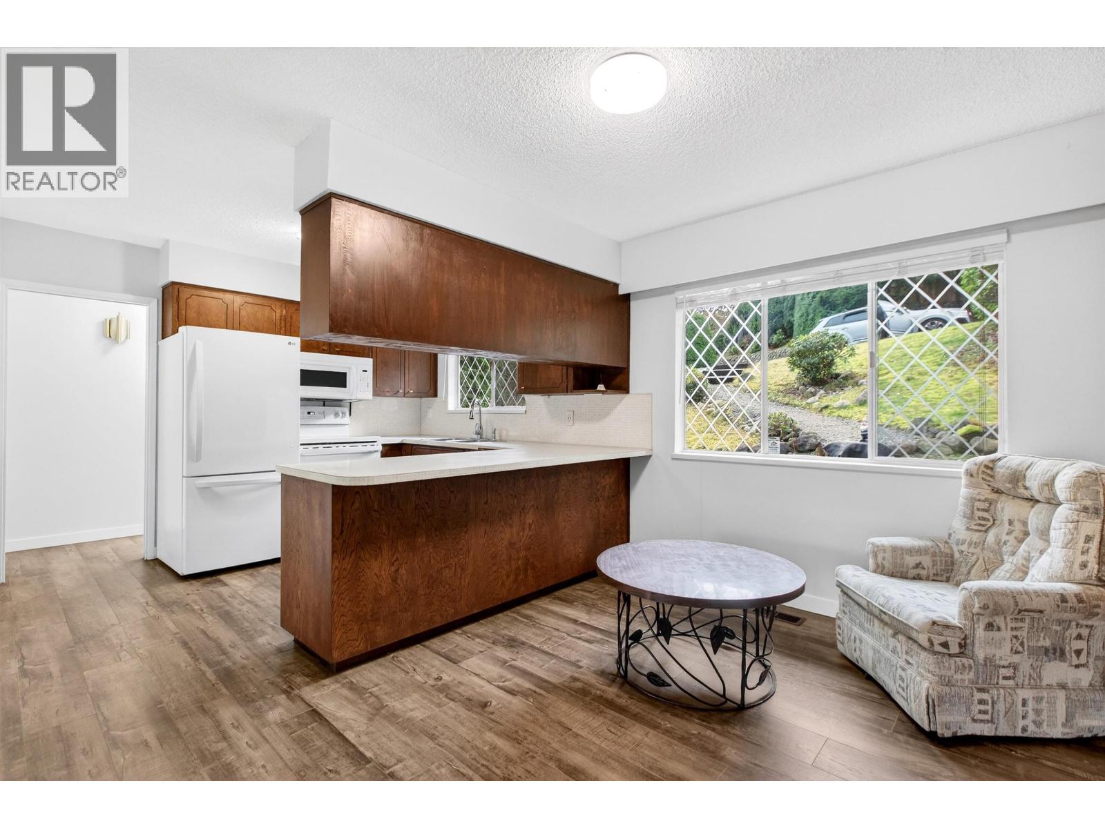3362 Viewmount Drive, Port Moody, British Columbia  V3H 2L7 - Photo 6 - R3163098