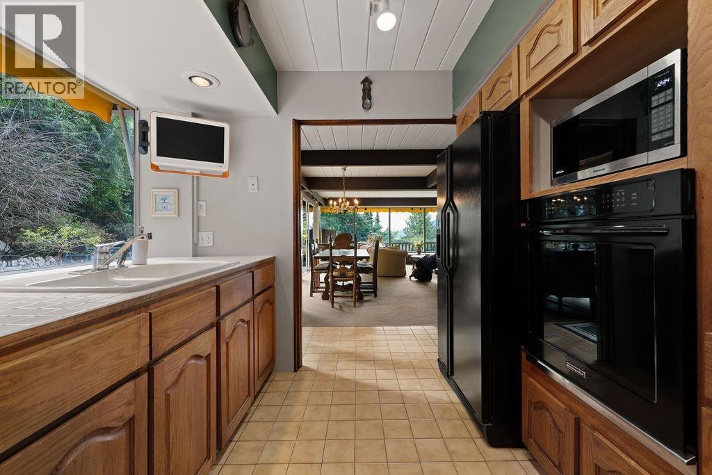 6035 Eagleridge Drive, West Vancouver, British Columbia  V7W 1W7 - Photo 17 - R3163130