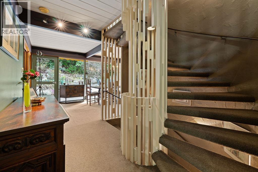 6035 Eagleridge Drive, West Vancouver, British Columbia  V7W 1W7 - Photo 27 - R3163130
