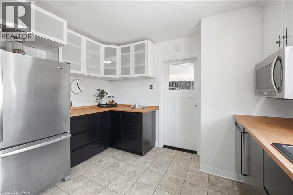 94 Clarendon Avenue, Hamilton, Ontario  L9A 3A3 - Photo 18 - 40860785