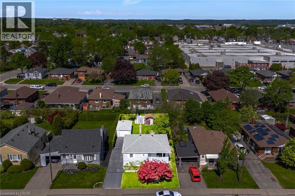 94 Clarendon Avenue, Hamilton, Ontario  L9A 3A3 - Photo 2 - 40860785