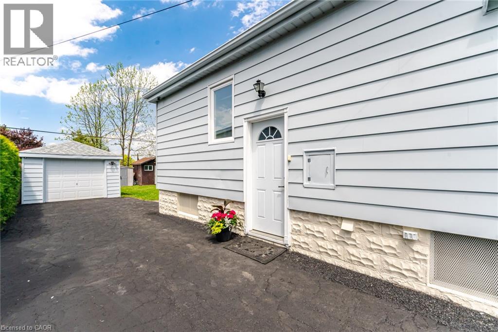 94 Clarendon Avenue, Hamilton, Ontario  L9A 3A3 - Photo 27 - 40860785