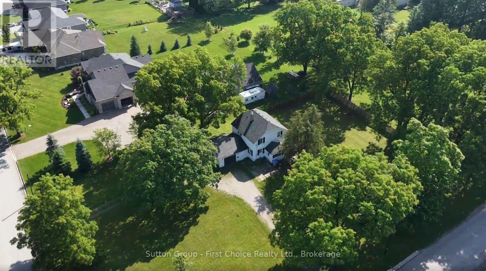 33 Bayfield Street, Huron East (Egmondville), Ontario  N0K 1G0 - Photo 1 - X13761290