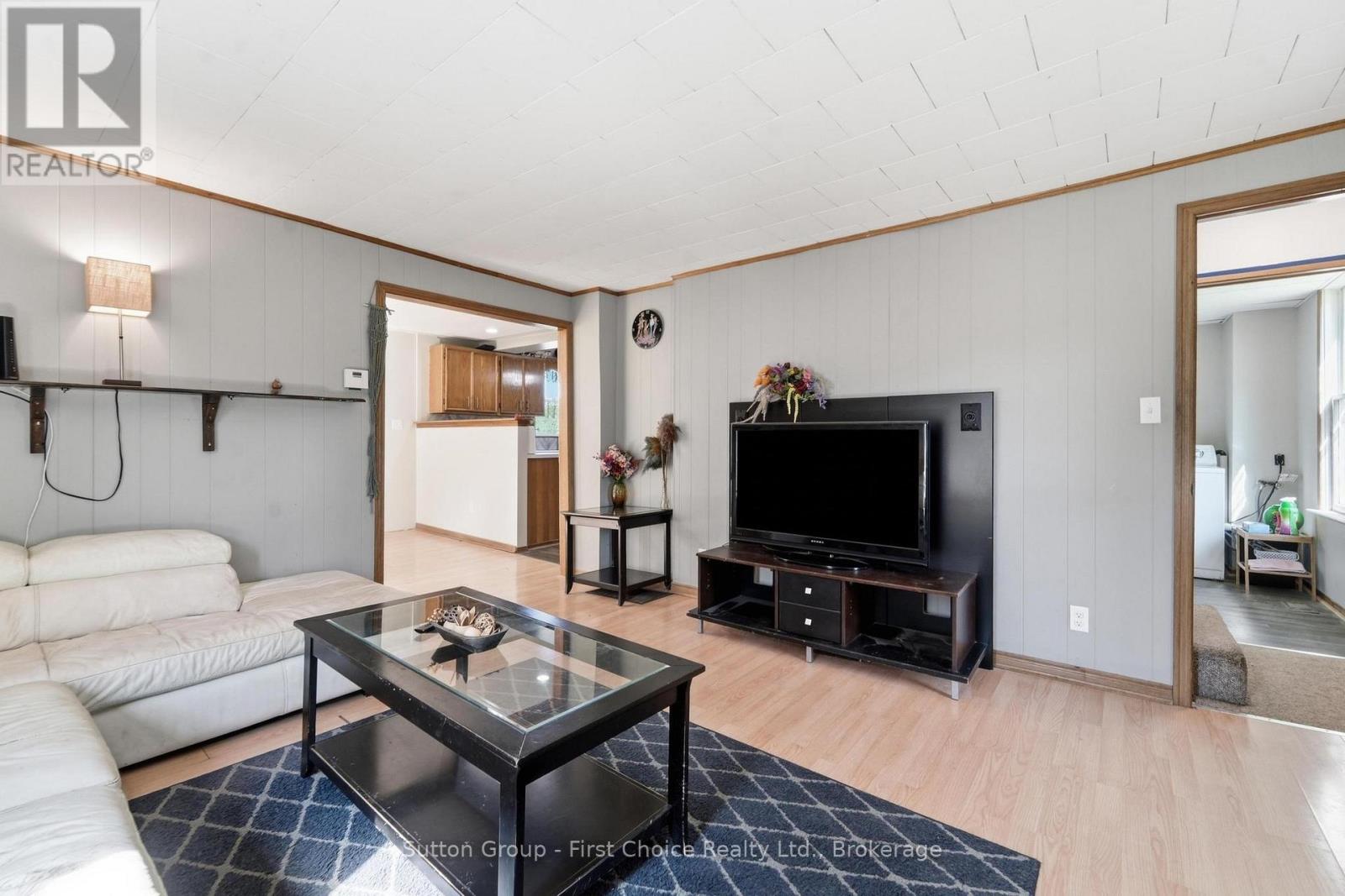 33 Bayfield Street, Huron East (Egmondville), Ontario  N0K 1G0 - Photo 19 - X13761290