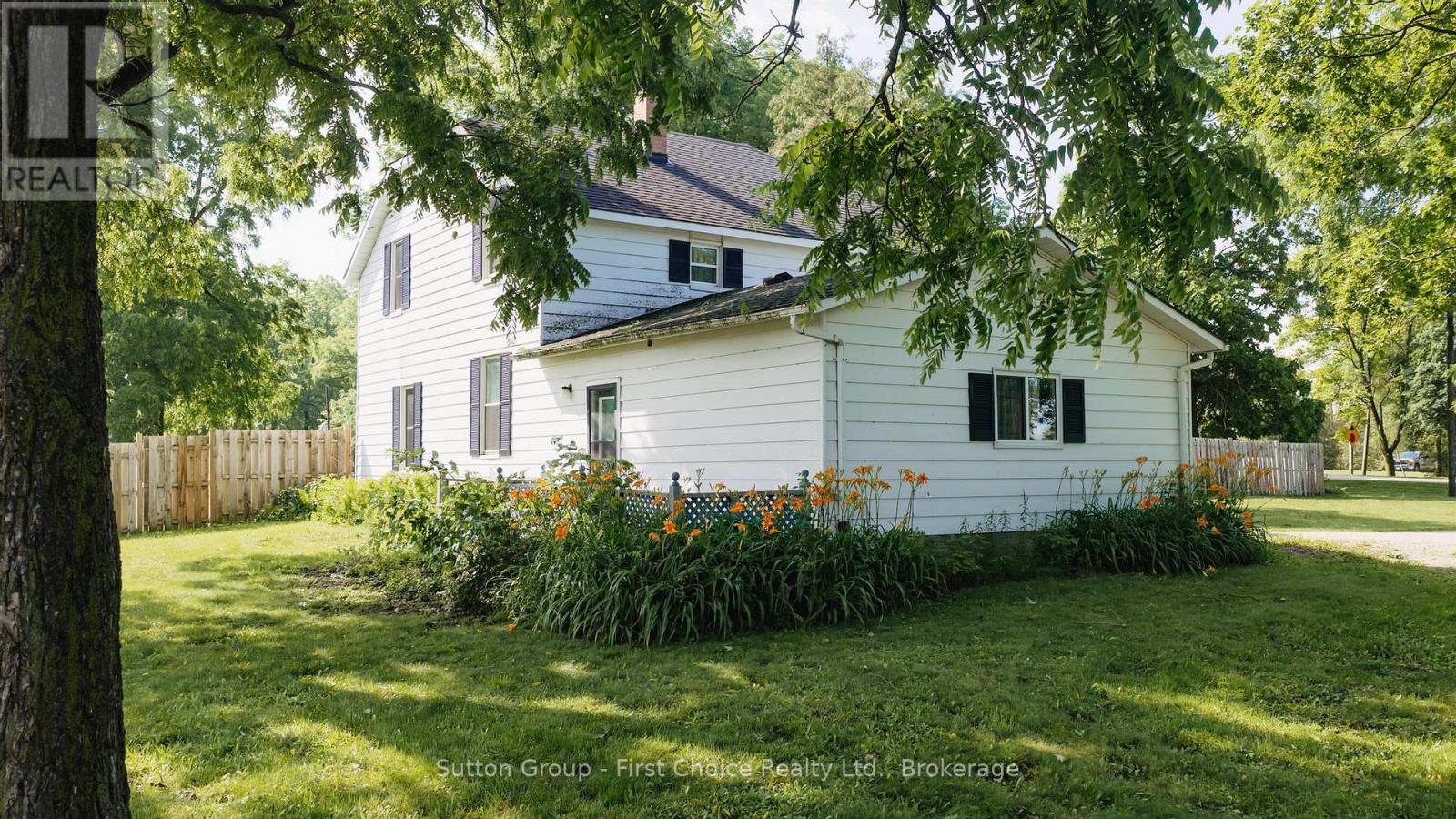 33 Bayfield Street, Huron East (Egmondville), Ontario  N0K 1G0 - Photo 34 - X13761290