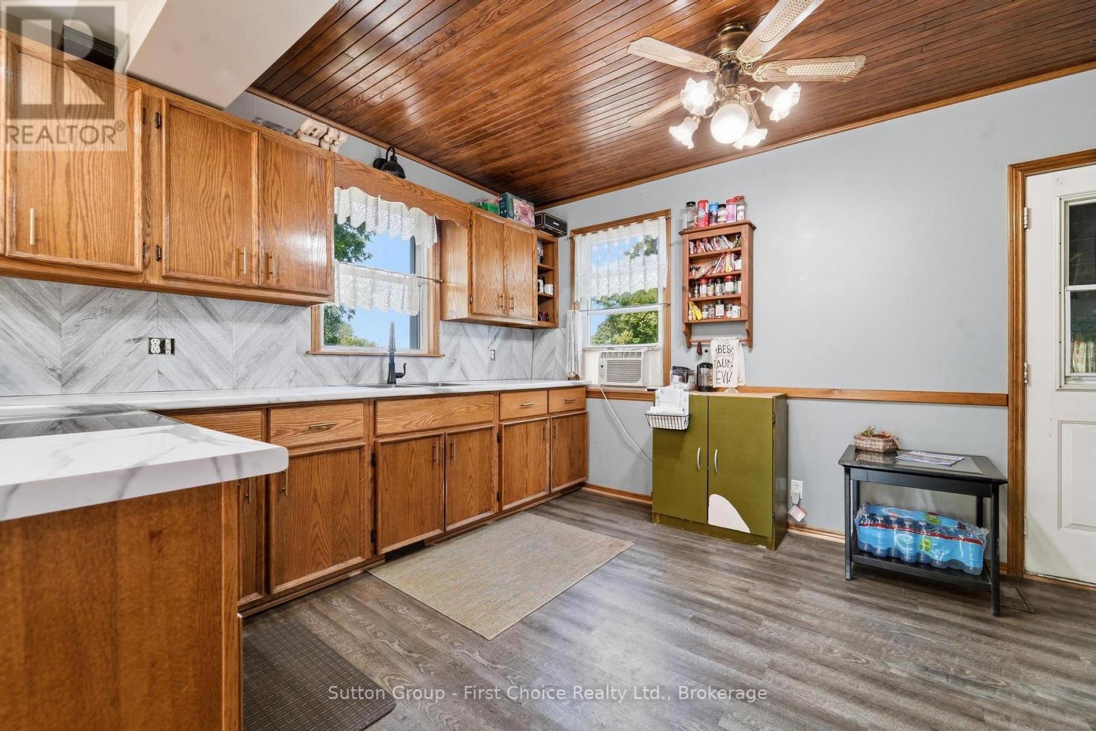 33 Bayfield Street, Huron East (Egmondville), Ontario  N0K 1G0 - Photo 7 - X13761290