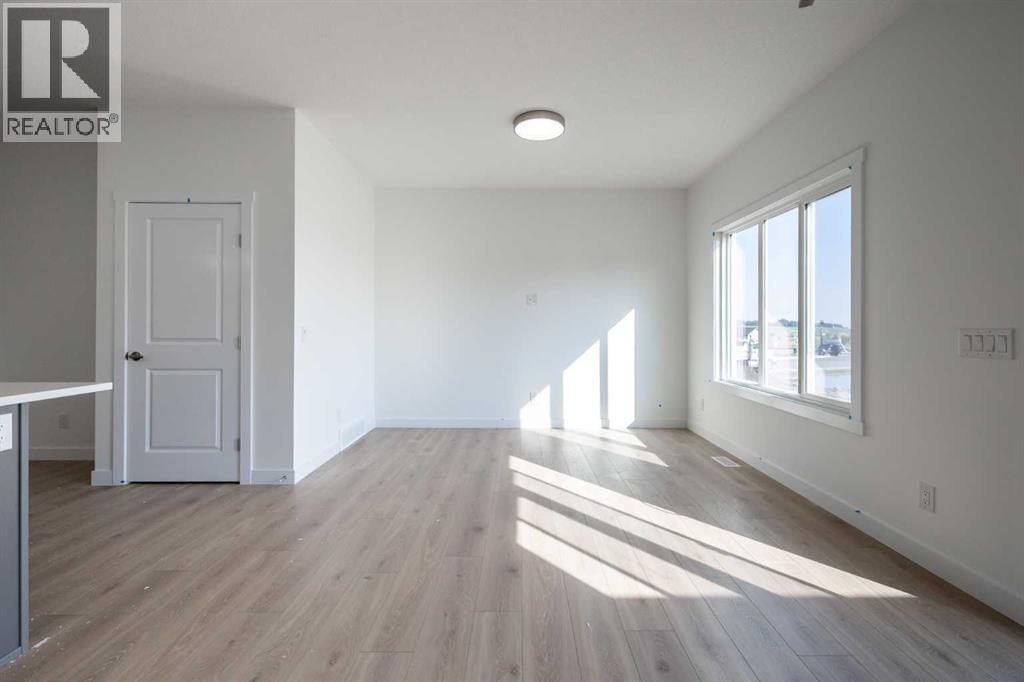 308 Edgefield Close, Strathmore, Alberta  T1P 2H9 - Photo 7 - A2290008