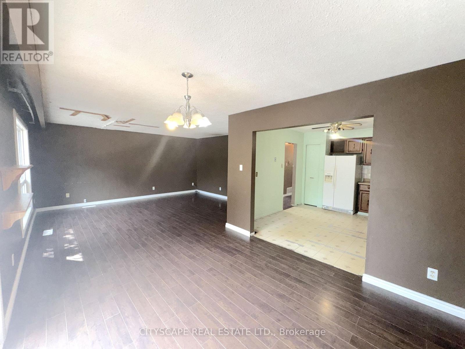 6087 Featherhead Crescent, Mississauga, Ontario  L5N 2B5 - Photo 11 - W13761168