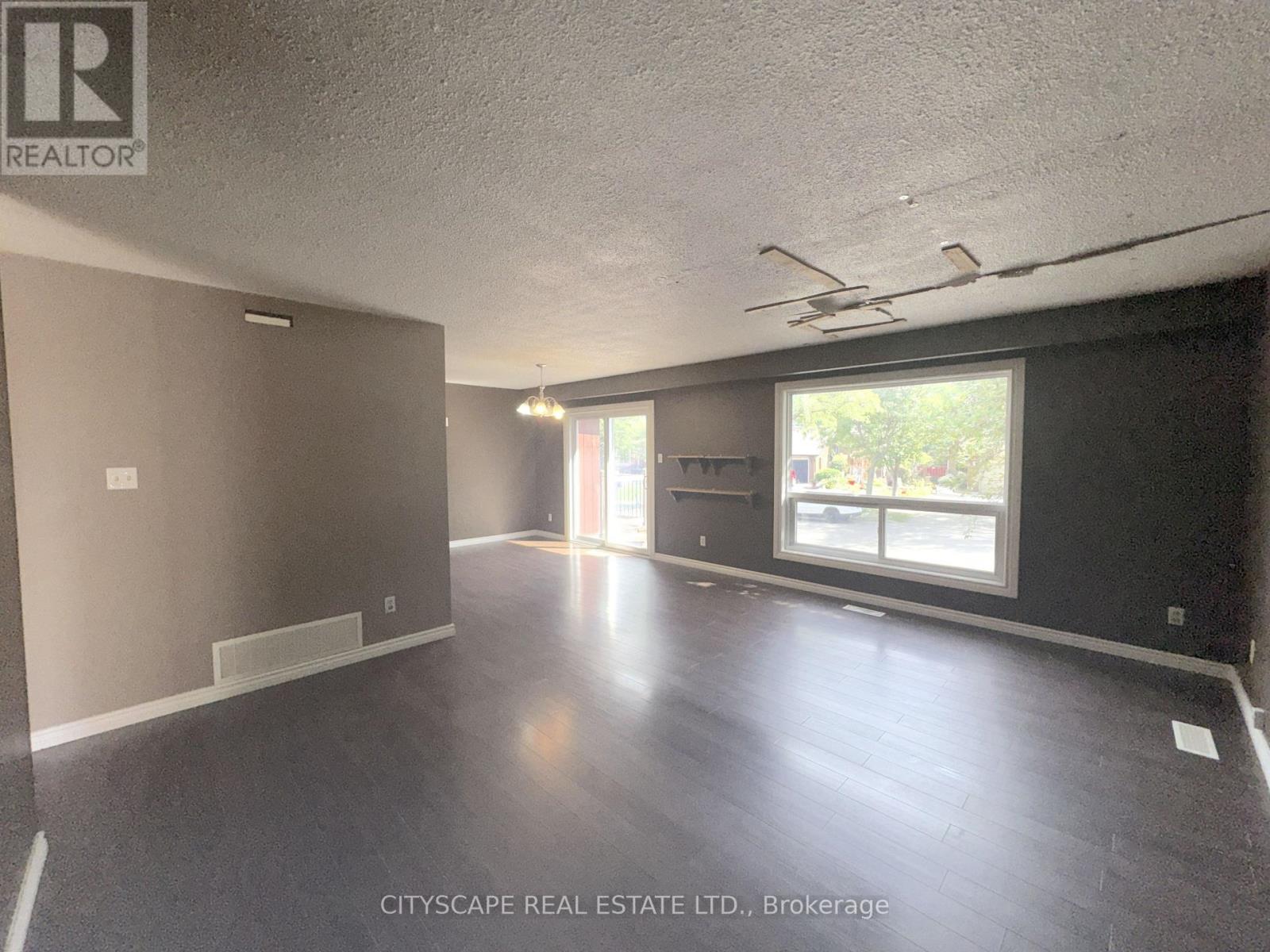 6087 Featherhead Crescent, Mississauga, Ontario  L5N 2B5 - Photo 13 - W13761168