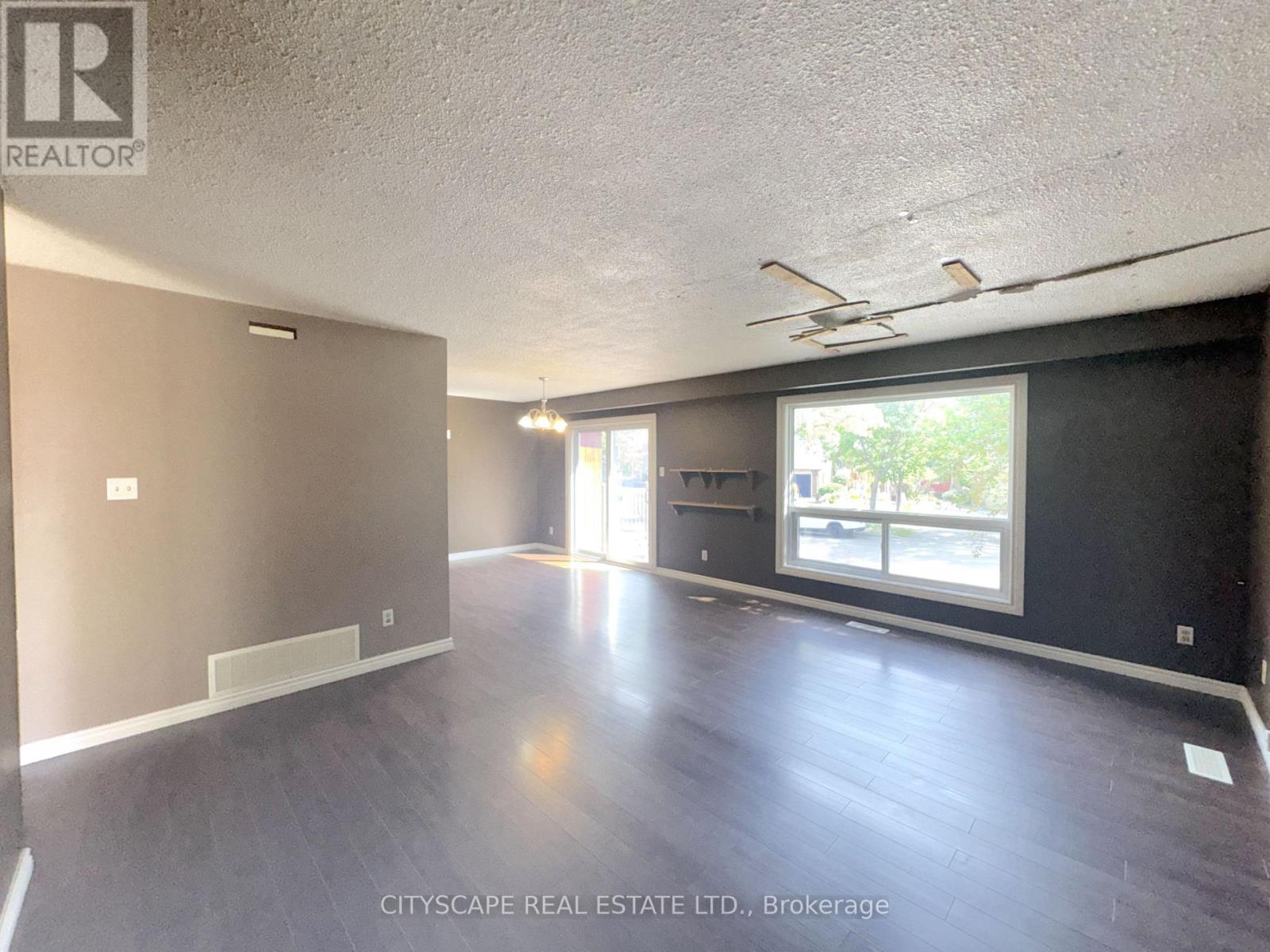 6087 Featherhead Crescent, Mississauga, Ontario  L5N 2B5 - Photo 14 - W13761168