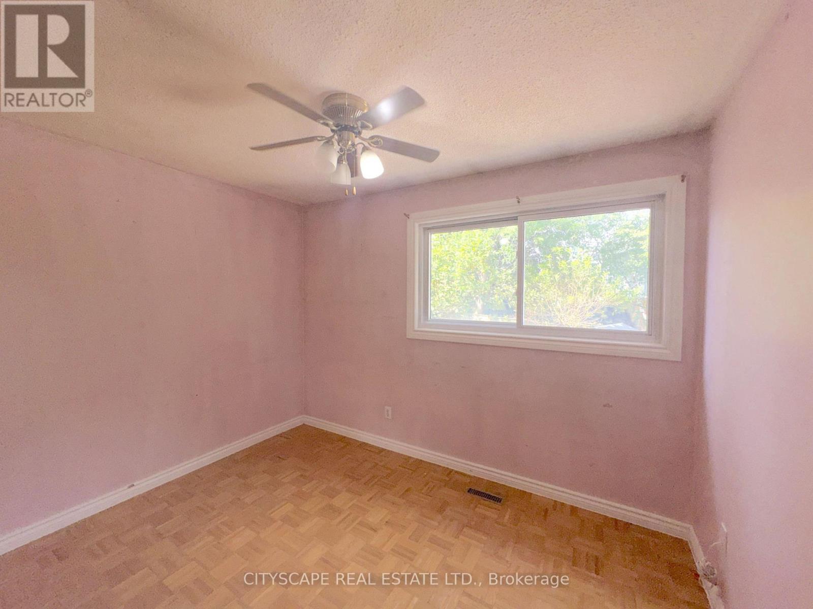 6087 Featherhead Crescent, Mississauga, Ontario  L5N 2B5 - Photo 18 - W13761168