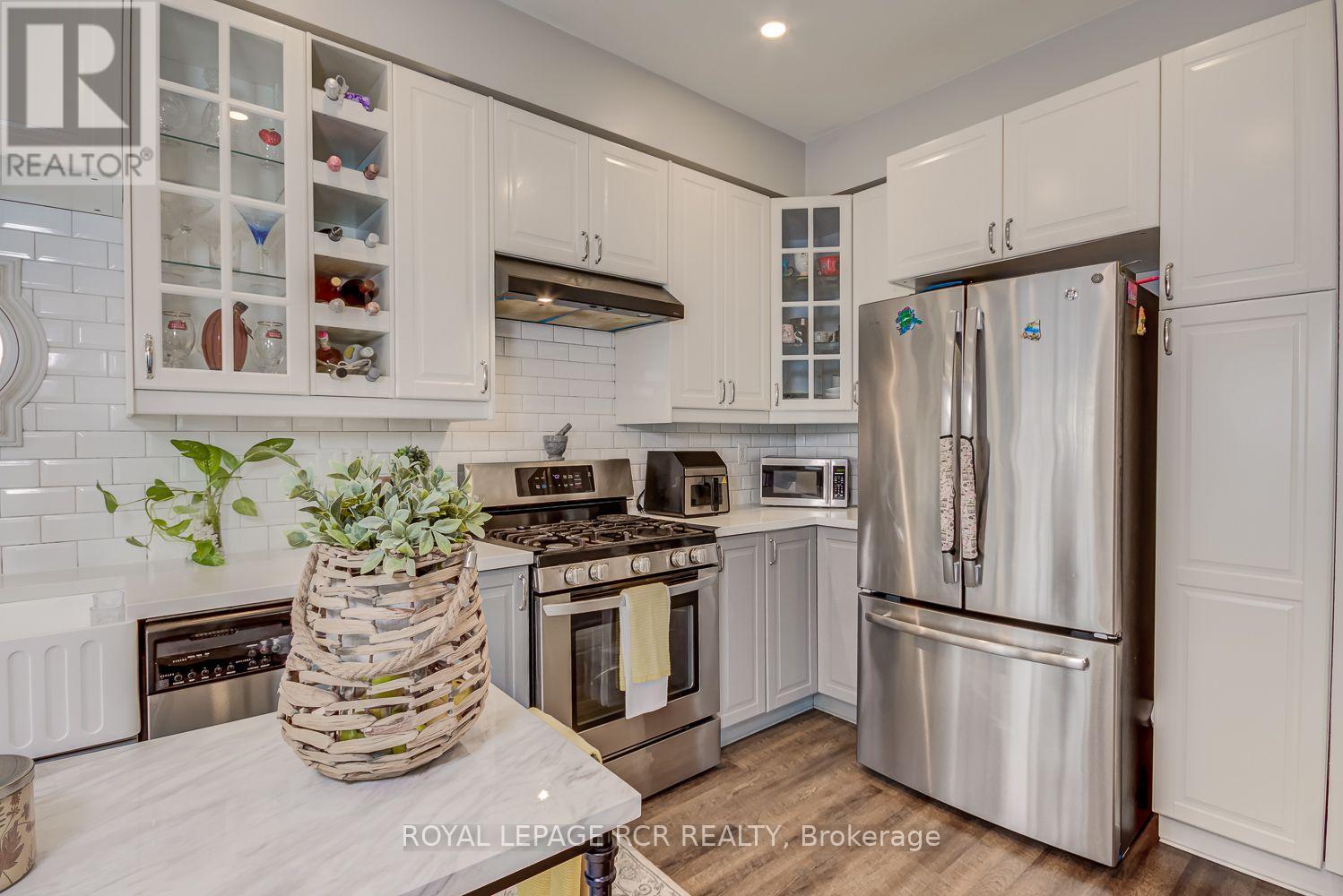 13 Silvervalley Drive, Caledon, Ontario  L7E 2Y8 - Photo 12 - W13761288