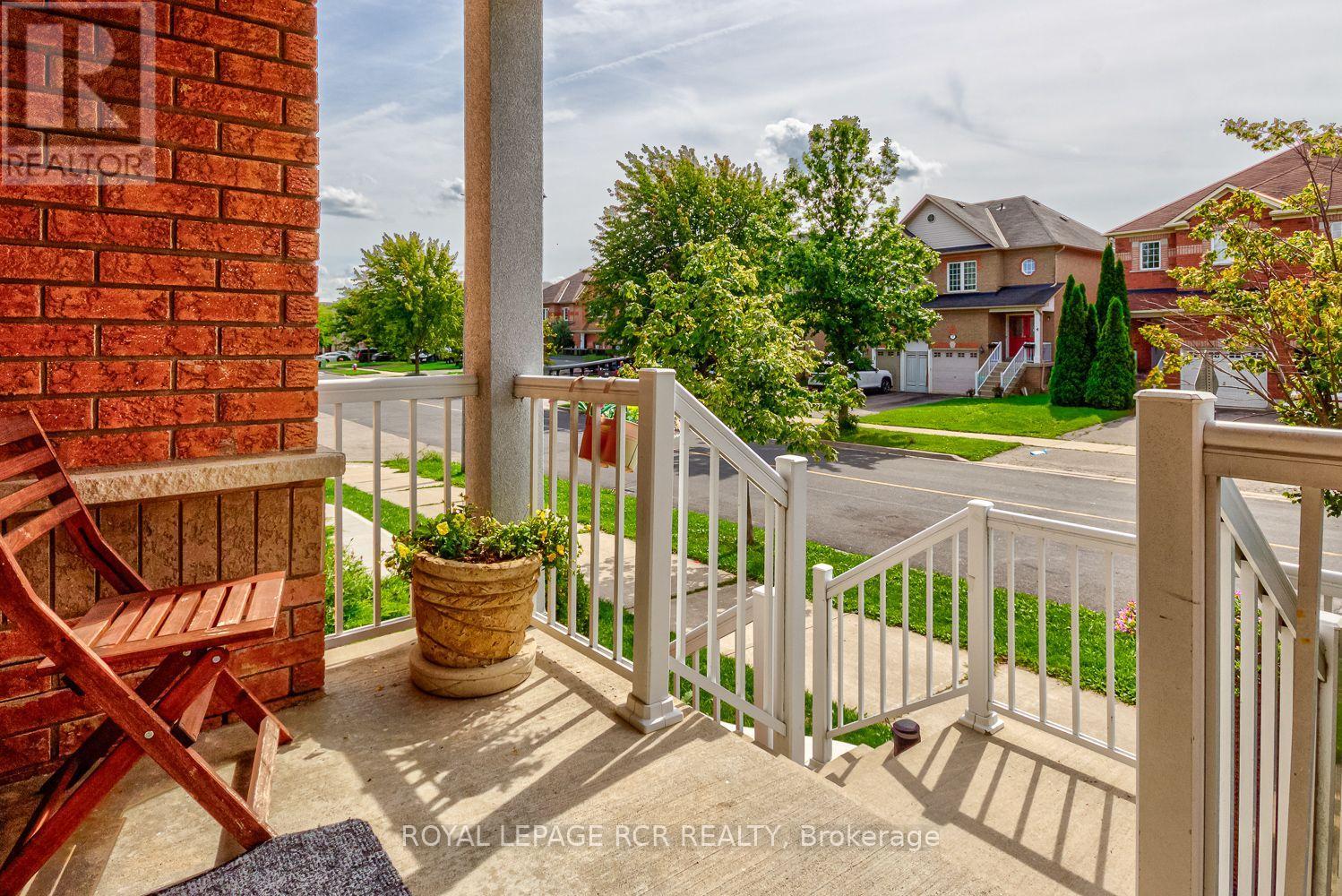 13 Silvervalley Drive, Caledon, Ontario  L7E 2Y8 - Photo 3 - W13761288