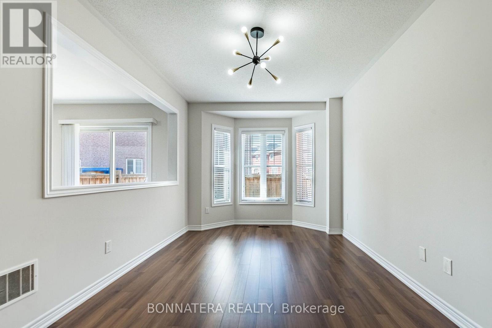 462 Terrace Way, Oakville, Ontario  L6M 1N5 - Photo 11 - W13761298