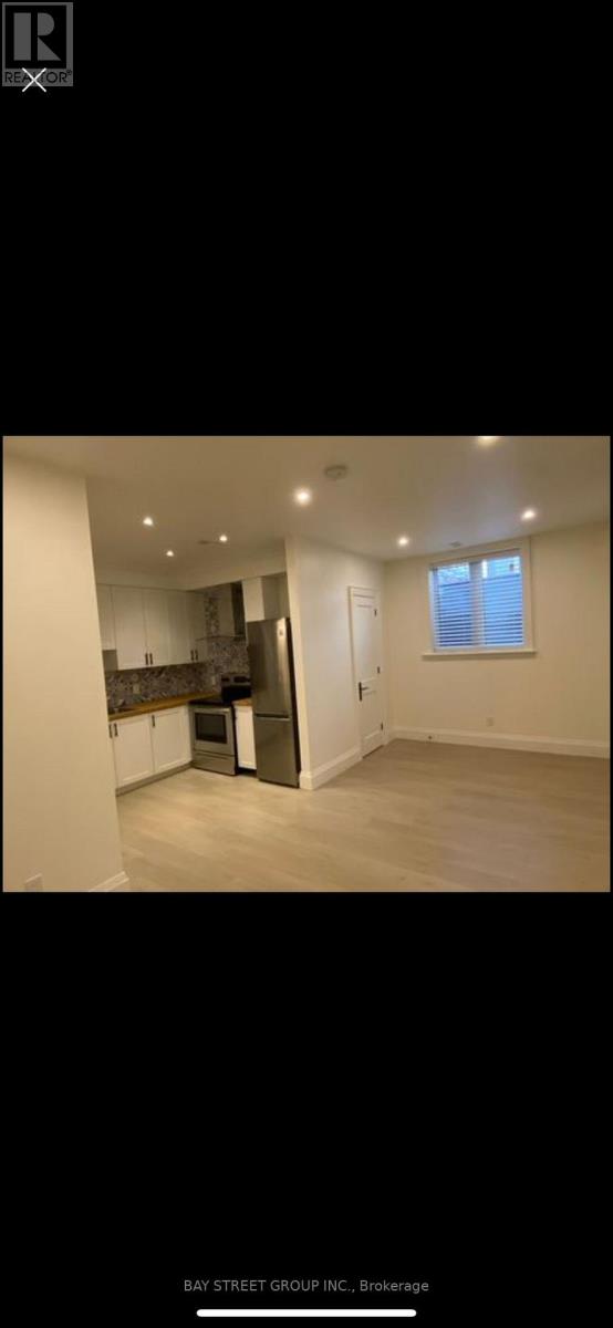 60 Emmett Avenue, Toronto, Ontario  M6M 2E6 - Photo 33 - W13761332