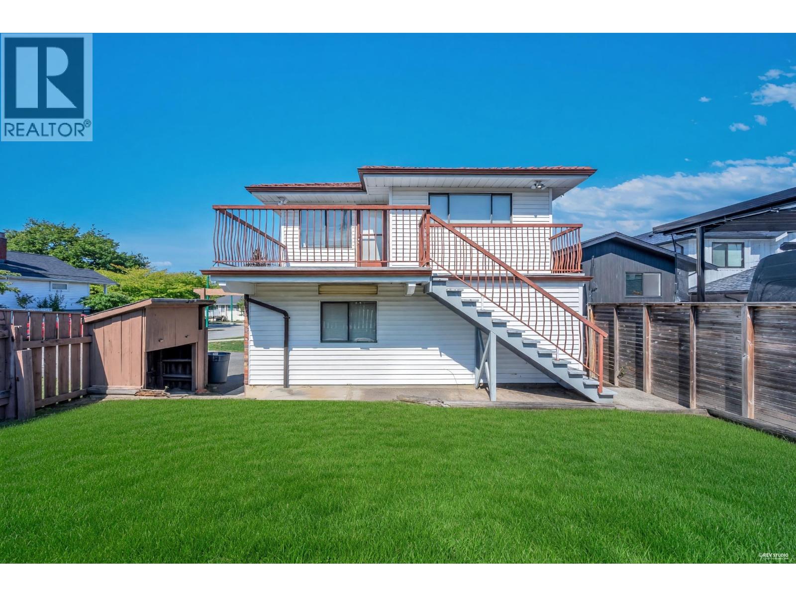 156 N Rosser Avenue, Burnaby, British Columbia  V5C 6C4 - Photo 36 - R3162963