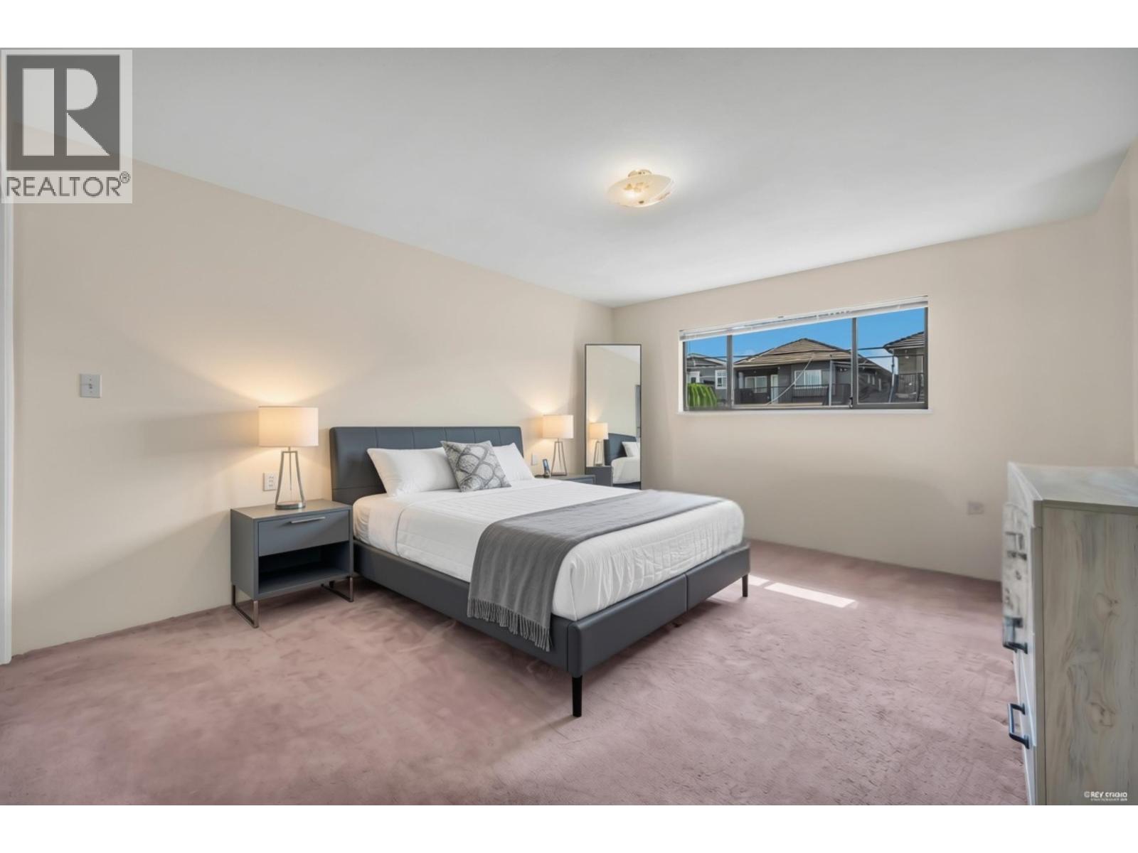 156 N Rosser Avenue, Burnaby, British Columbia  V5C 6C4 - Photo 12 - R3162963