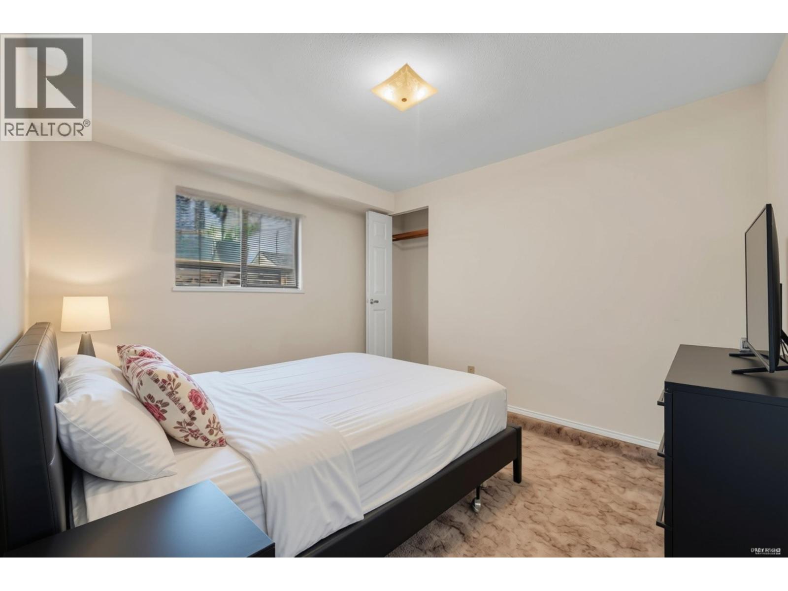 156 N Rosser Avenue, Burnaby, British Columbia  V5C 6C4 - Photo 28 - R3162963