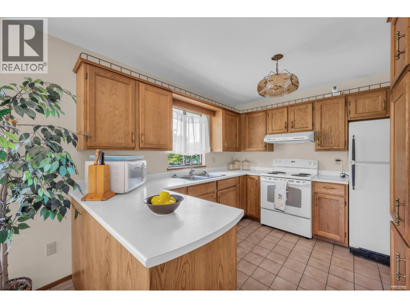 156 N Rosser Avenue, Burnaby, British Columbia  V5C 6C4 - Photo 17 - R3162963