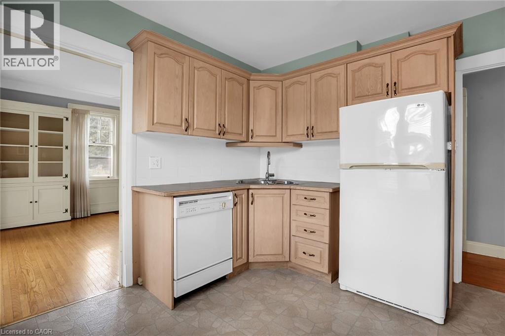 77 Main Street E, Grimsby, Ontario  L3M 1N5 - Photo 10 - 40861394