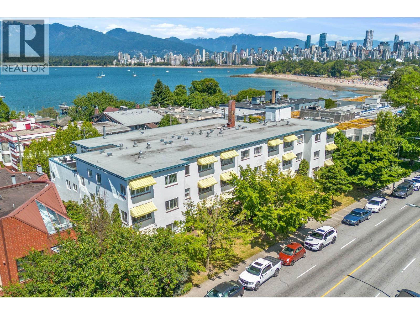 303 2469 CORNWALL AVENUE, vancouver, British Columbia