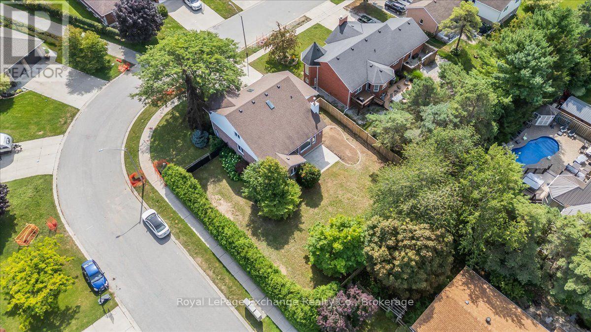 621 Lynden Crescent, Kincardine, Ontario  N2Z 3A9 - Photo 3 - X13761334