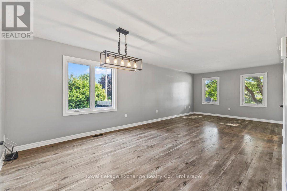 621 Lynden Crescent, Kincardine, Ontario  N2Z 3A9 - Photo 8 - X13761334