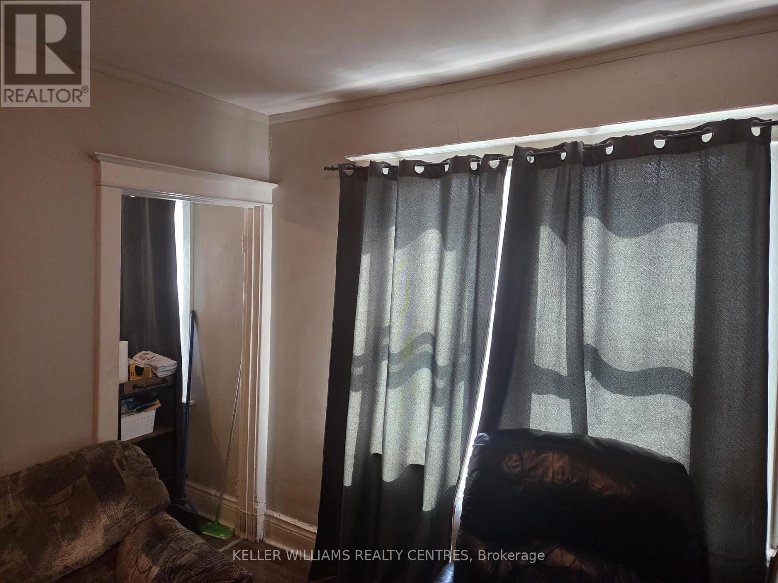 4 - 991 Main Street E, Hamilton, Ontario  L8M 1N3 - Photo 4 - X13761314