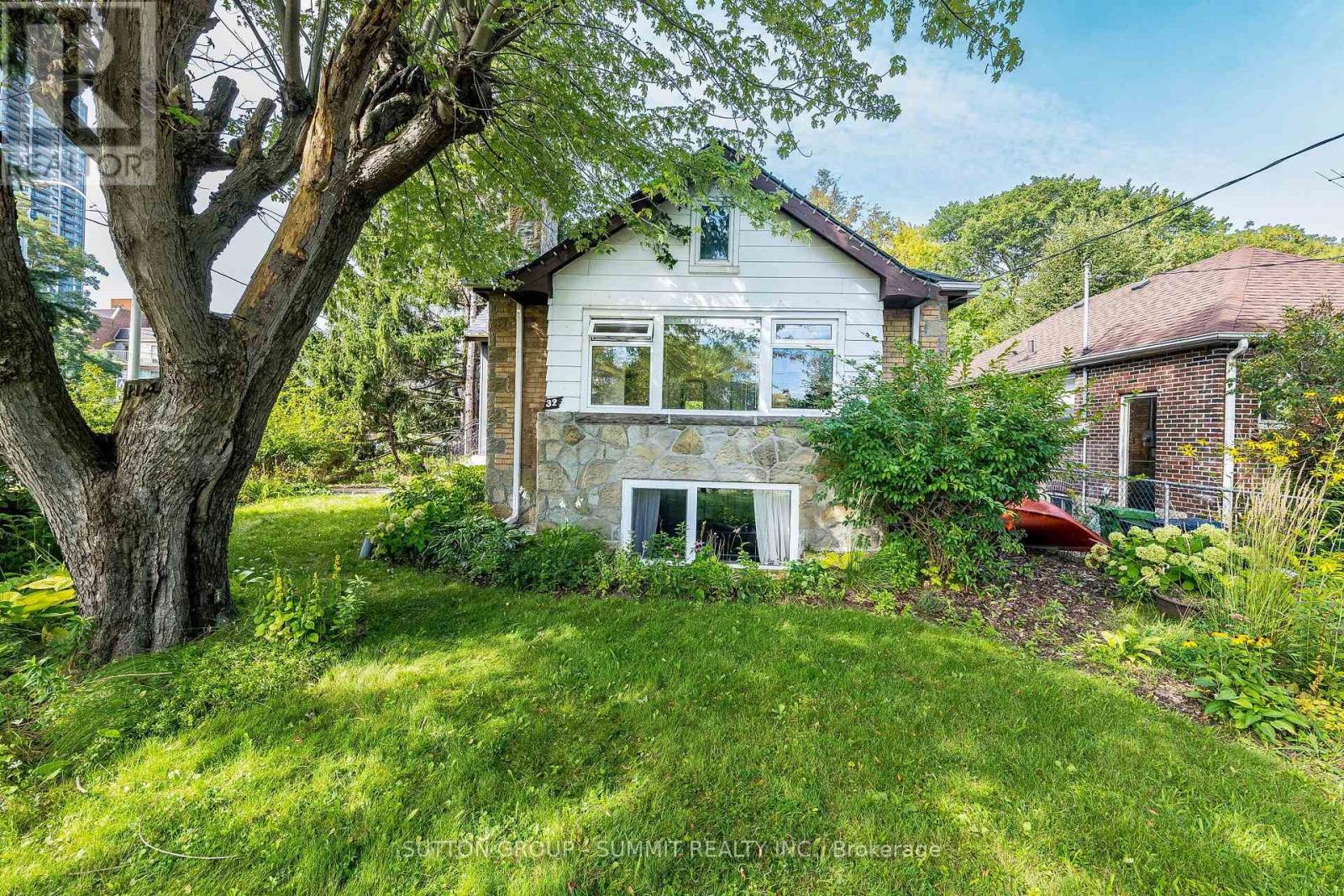32 Ellis Avenue, Toronto, Ontario  M6S 2X1 - Photo 48 - W13760114