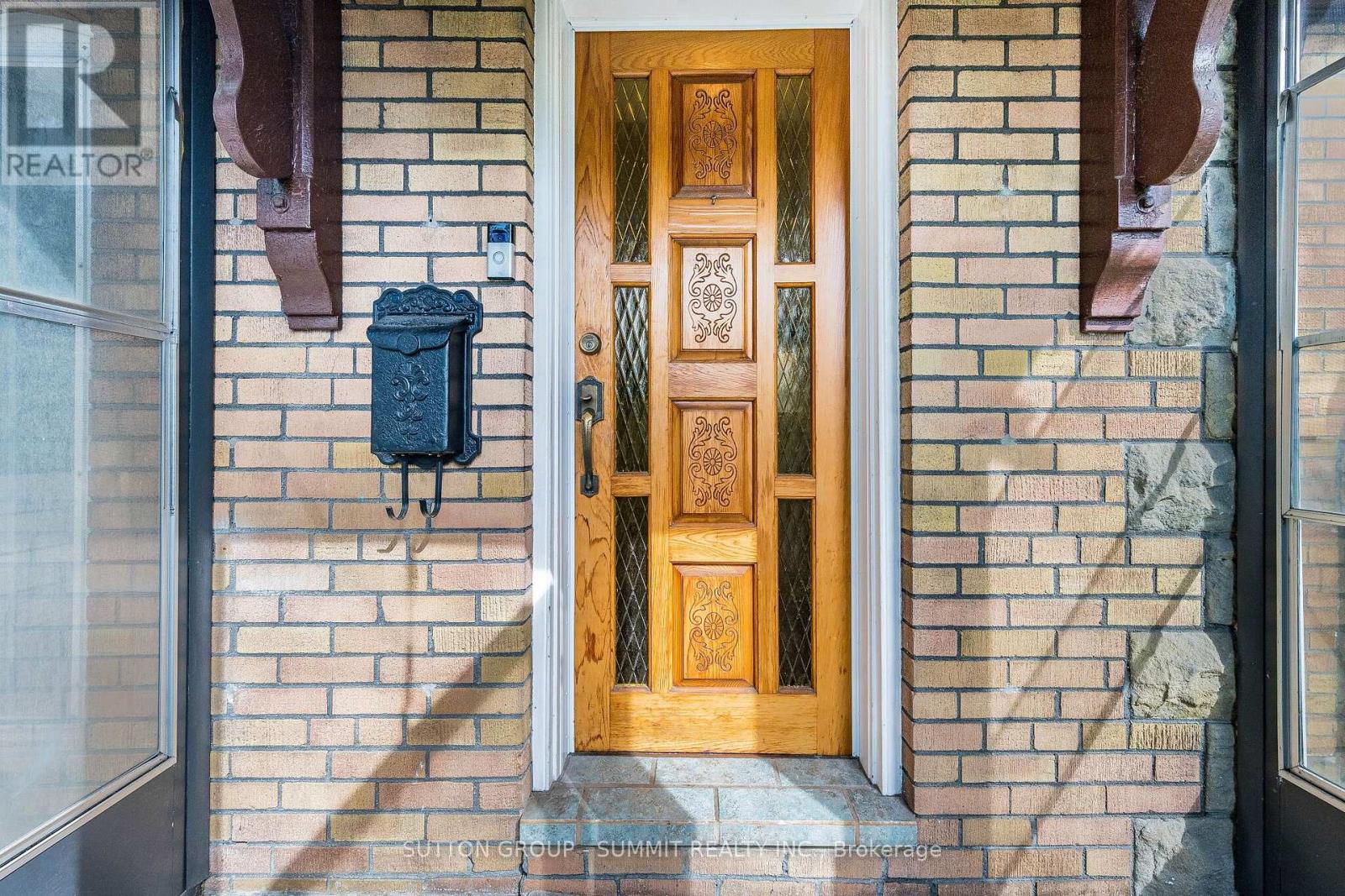 32 Ellis Avenue, Toronto, Ontario  M6S 2X1 - Photo 6 - W13760114