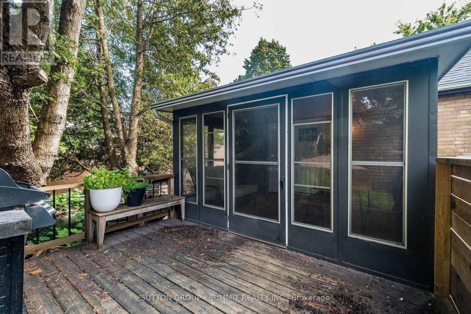 32 Ellis Avenue, Toronto, Ontario  M6S 2X1 - Photo 46 - W13760114