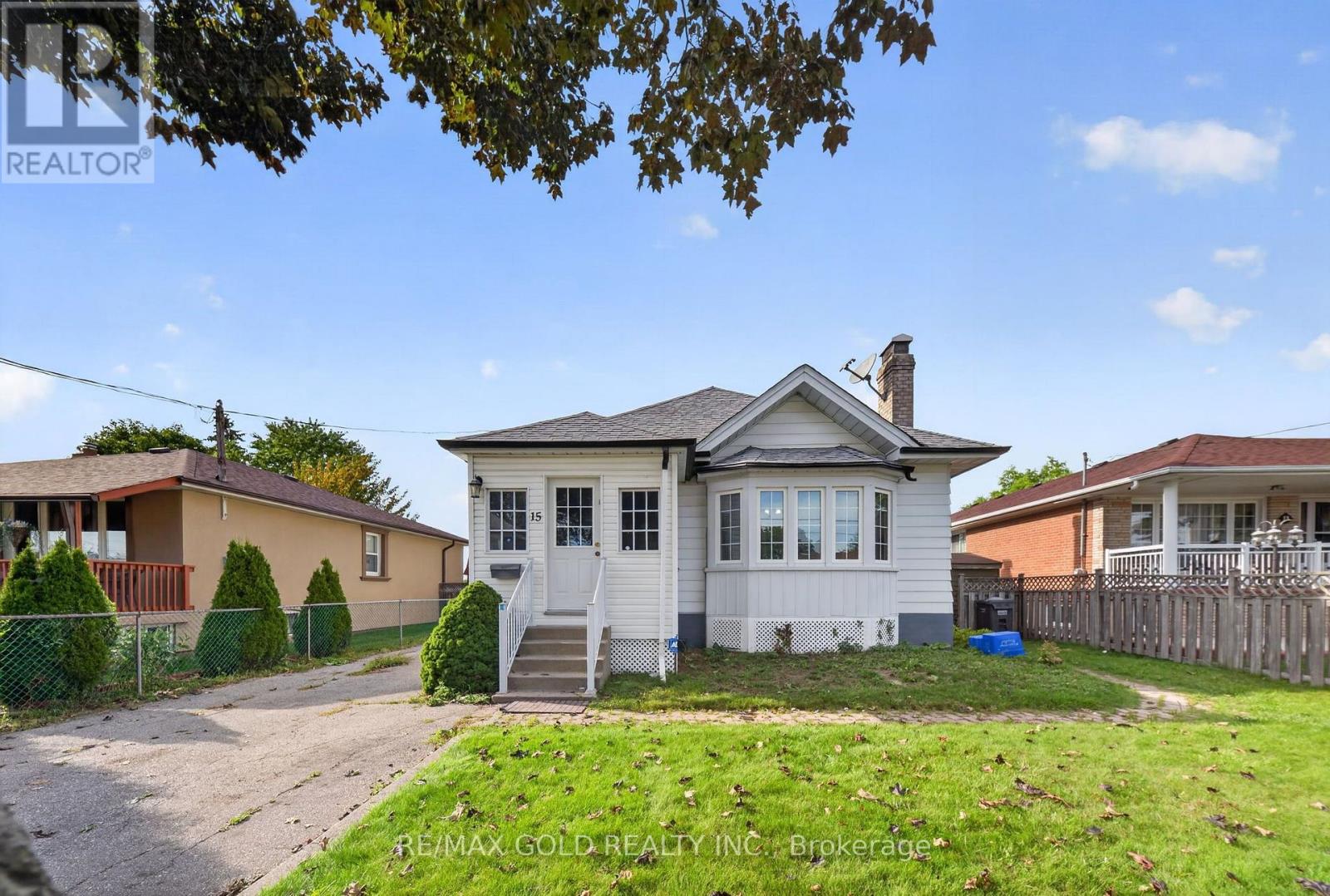 15 Beverley Street, Mississauga, Ontario  L4T 1E9 - Photo 4 - W13757562