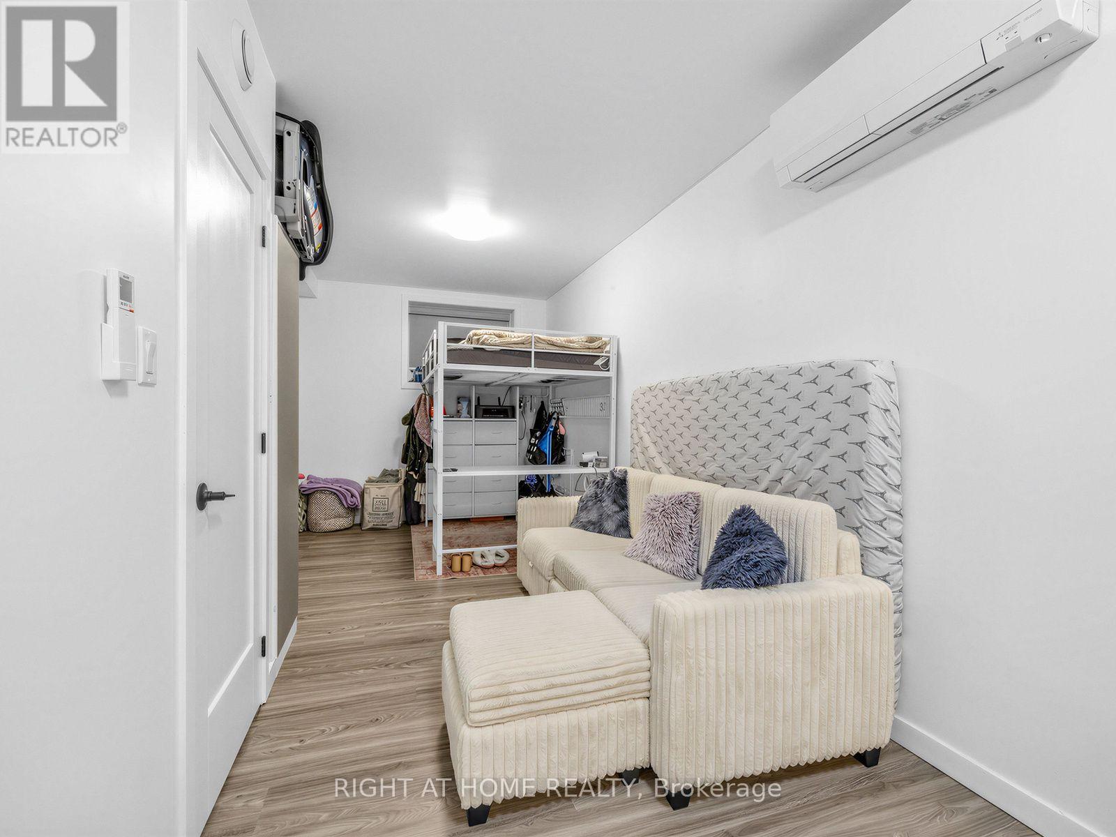 1 - 148 Glenlake Avenue, Toronto, Ontario  M6P 1E7 - Photo 12 - W13758592