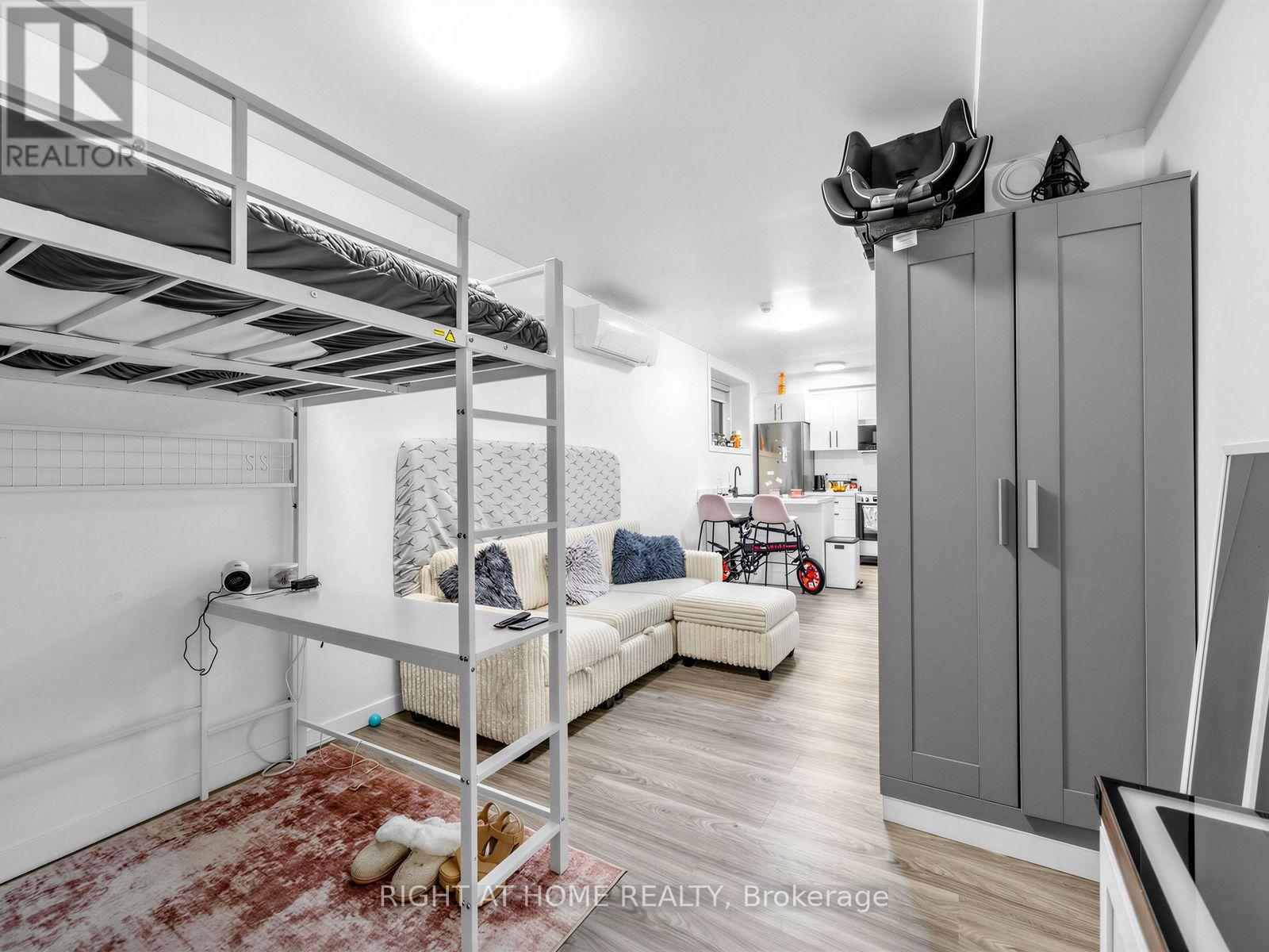 1 - 148 Glenlake Avenue, Toronto, Ontario  M6P 1E7 - Photo 19 - W13758592