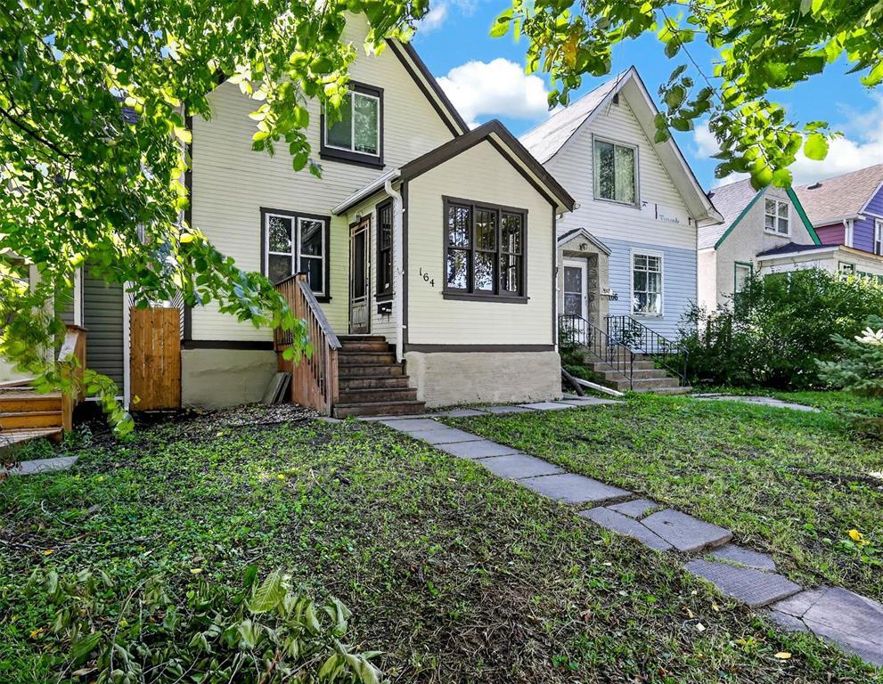 164 Lansdowne Avenue, Winnipeg, Manitoba  R2W 0G4 - Photo 1 - 202611189