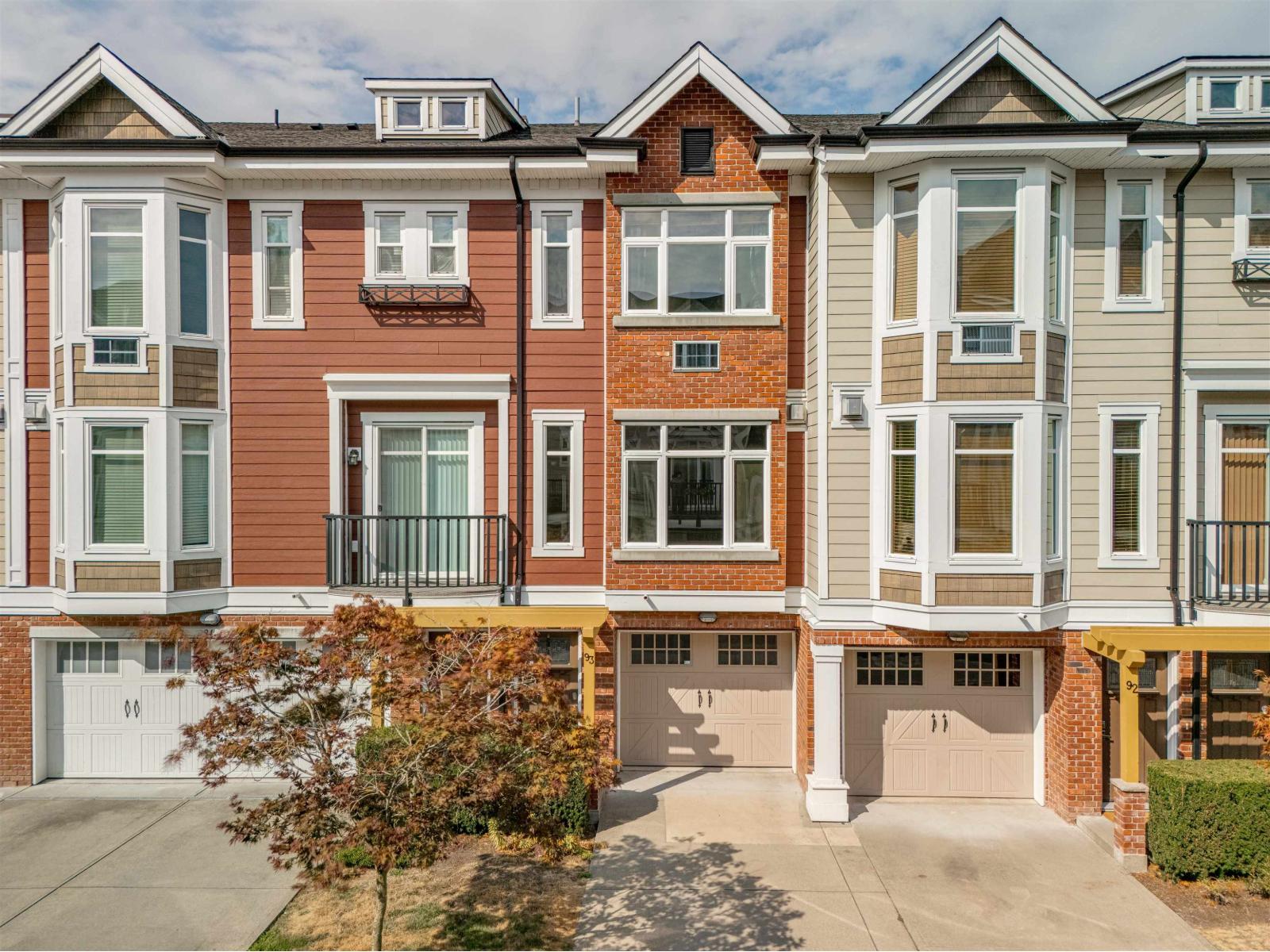 93 20738 84 Avenue, Langley, British Columbia  V2Y 0J6 - Photo 1 - R3162035
