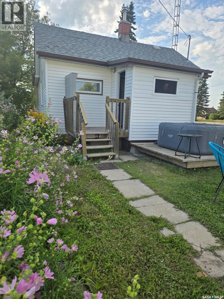 309 Main Street, Kelliher, Saskatchewan  S0A 1V0 - Photo 14 - SK047971