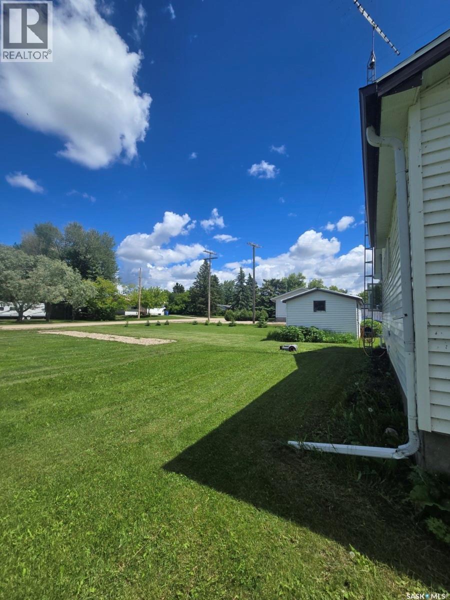 309 Main Street, Kelliher, Saskatchewan  S0A 1V0 - Photo 15 - SK047971