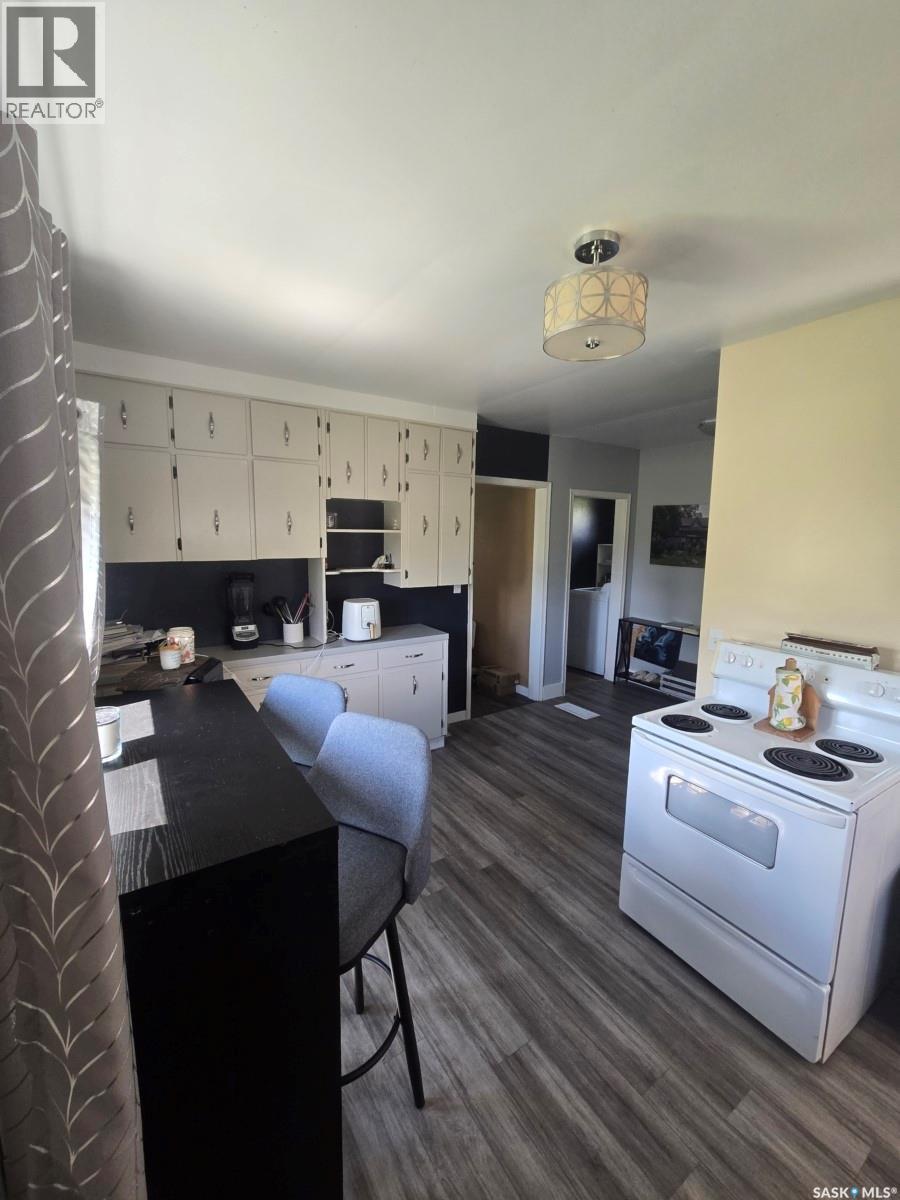 309 Main Street, Kelliher, Saskatchewan  S0A 1V0 - Photo 5 - SK047971