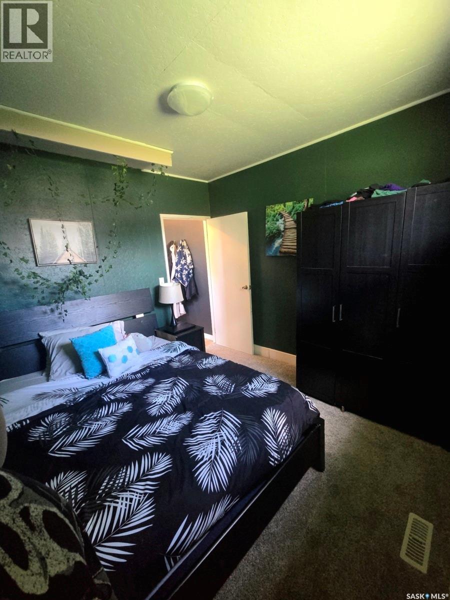 309 Main Street, Kelliher, Saskatchewan  S0A 1V0 - Photo 7 - SK047971