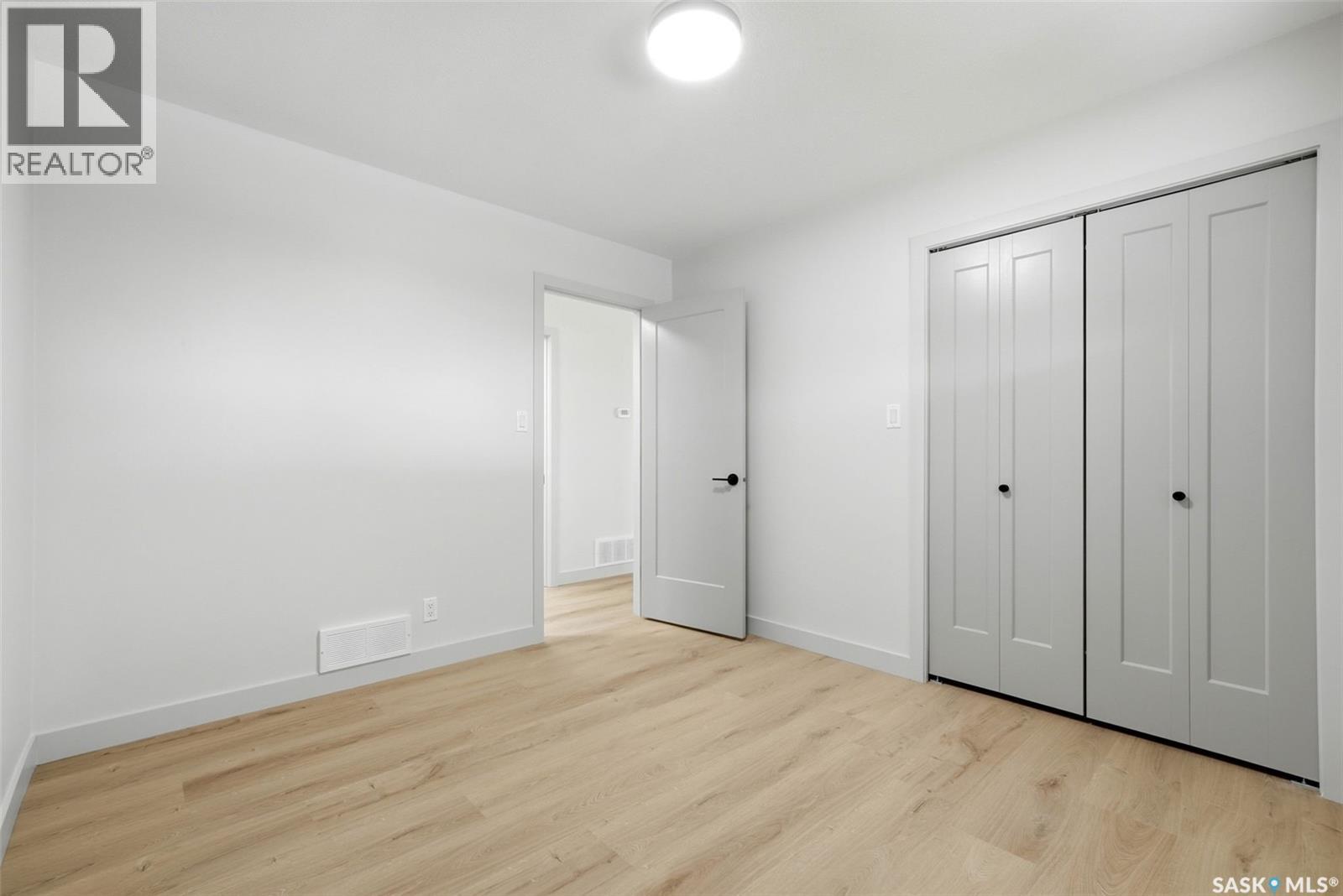 2251 Jubilee Avenue, Regina, Saskatchewan  S4S 3V3 - Photo 15 - SK047970