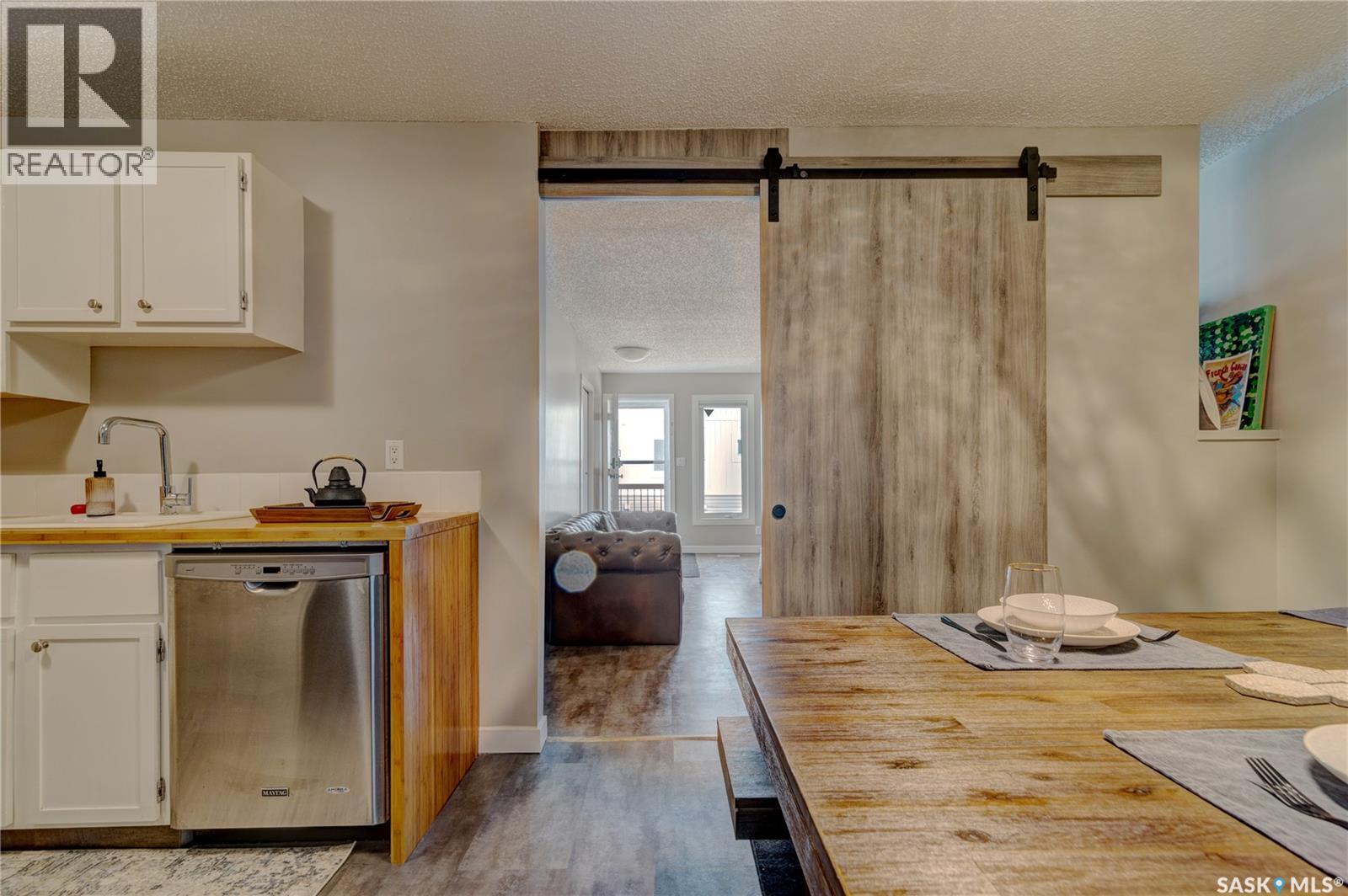 7348 Dalgliesh Drive, Regina, Saskatchewan  S4X 2K8 - Photo 6 - SK047915