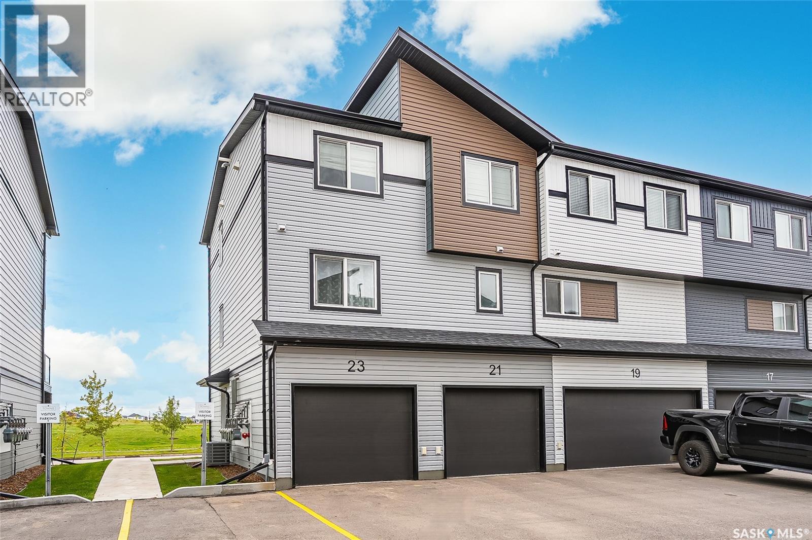 23 651 Dubois Crescent, Saskatoon, Saskatchewan  S7V 0R3 - Photo 1 - SK047875
