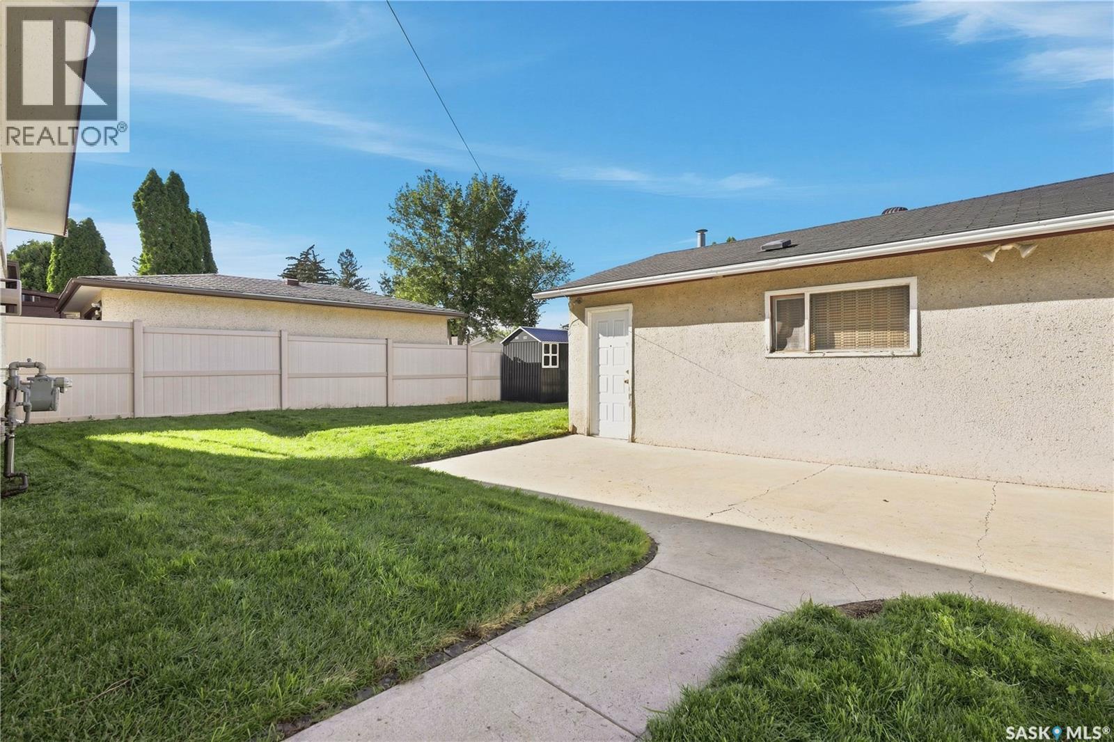 46 Cooper Crescent, Regina, Saskatchewan  S4R 4J7 - Photo 31 - SK047850
