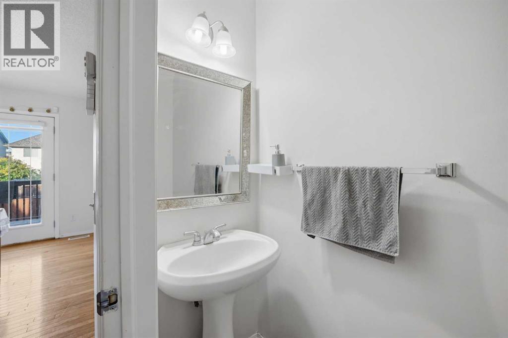 126 Copperfield Manor, Calgary, Alberta  T2Z 4R9 - Photo 13 - A2342917