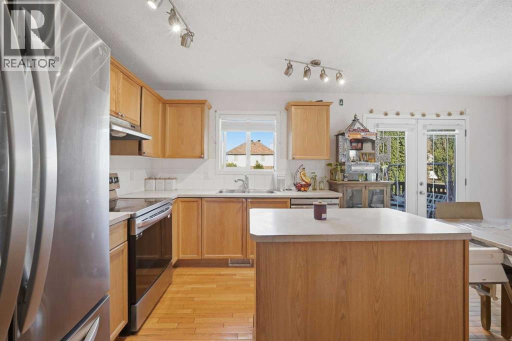 126 Copperfield Manor, Calgary, Alberta  T2Z 4R9 - Photo 8 - A2342917