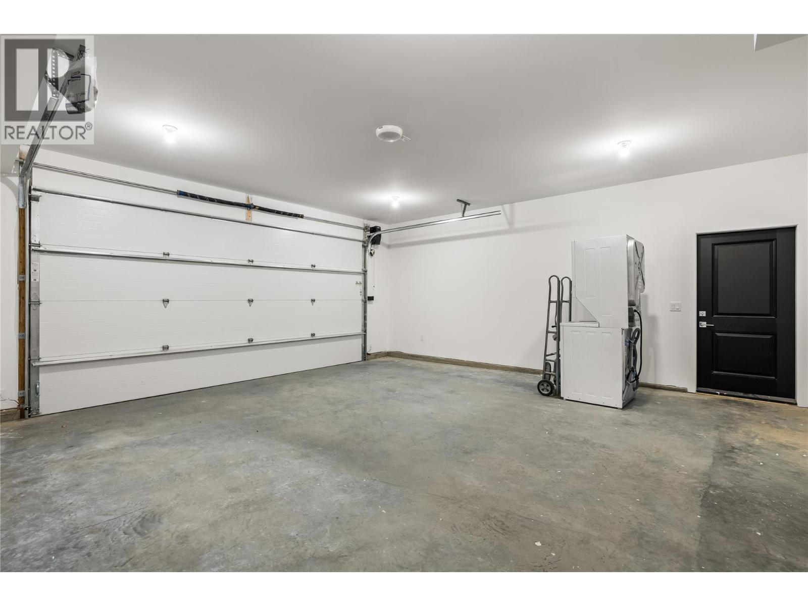 2957 Conlin Court Unit# 2, Kelowna, British Columbia  V1Y 7S7 - Photo 32 - 10383470