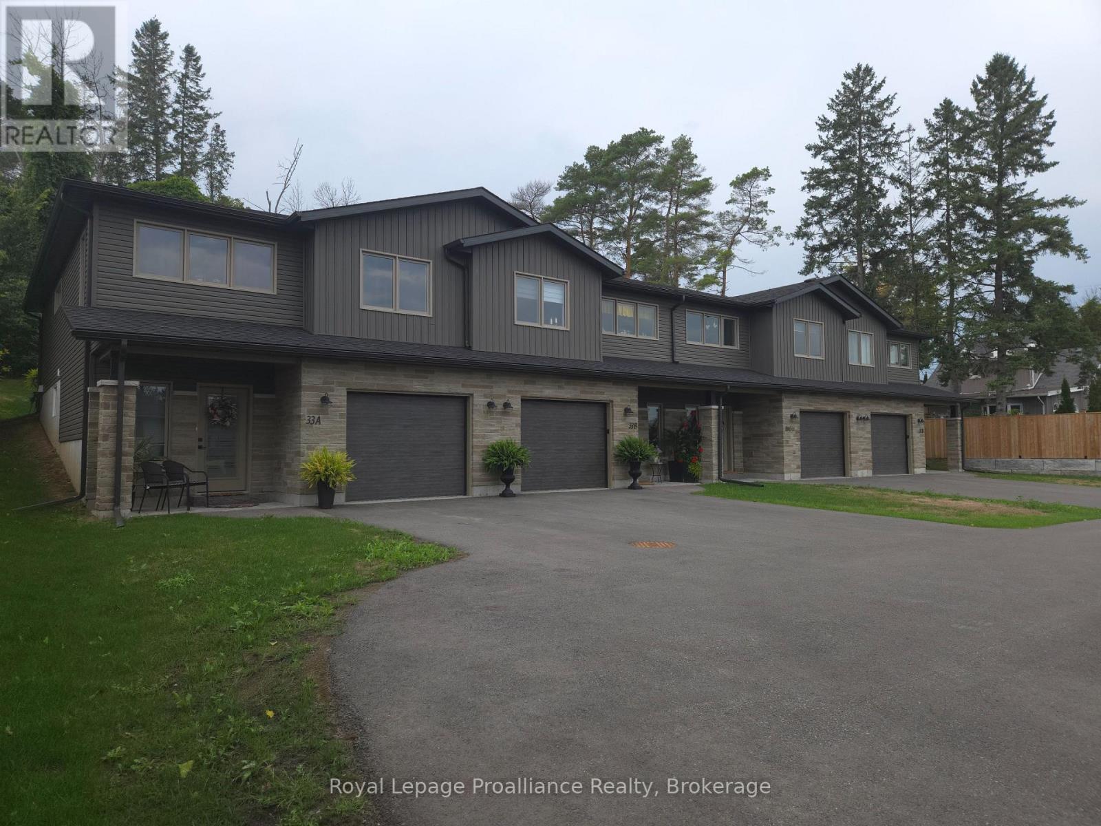 33 HUFFMAN ROAD, Quinte West, Ontario