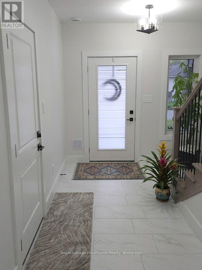 33 Huffman Road, Quinte West, Ontario  K0K 2C0 - Photo 2 - X13761336