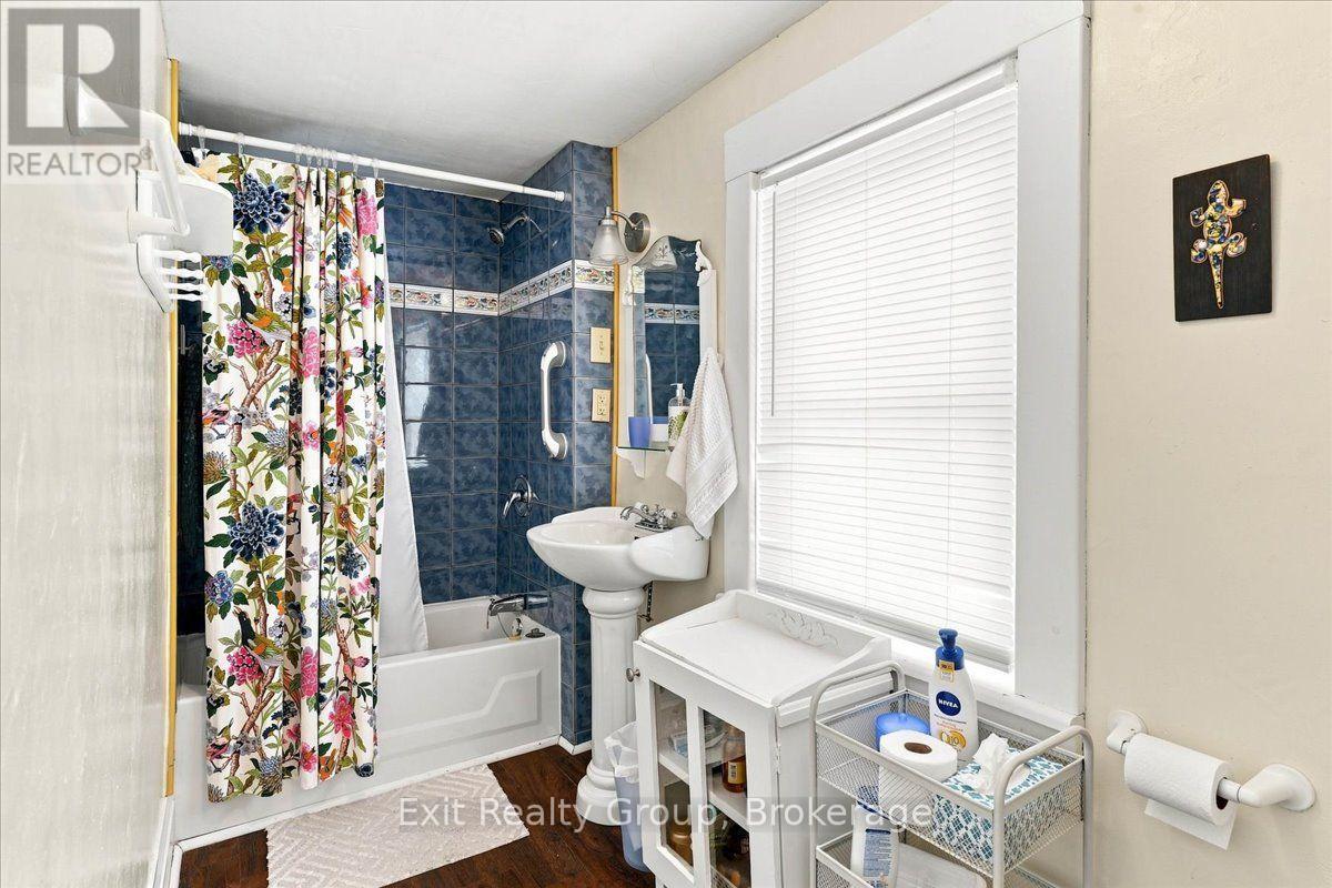 28 Lorne Avenue, Quinte West, Ontario  K8V 5B3 - Photo 21 - X13761648